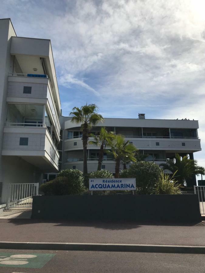 Acquamarina Apartment วิลล์เนิฟ-ลูเบ ภายนอก รูปภาพ